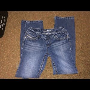 Maurices jeans